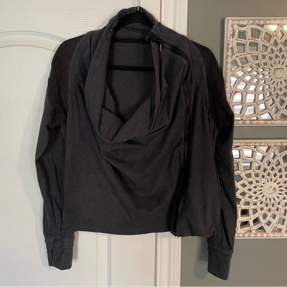 Lululemon Sway Jacket